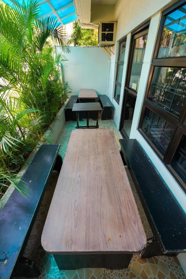Tarasa Hostel Pasay Exterior photo